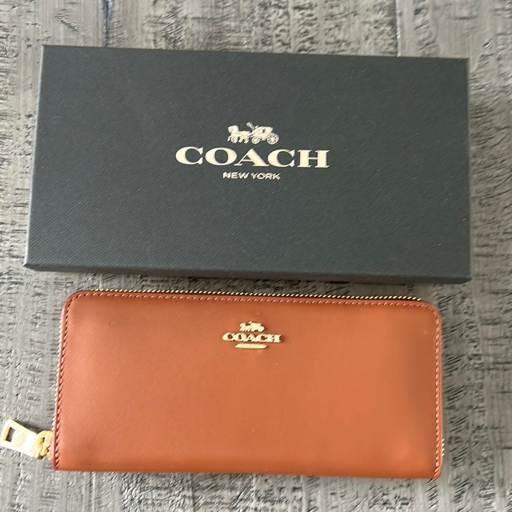 Coach leather Accordion Zip Wallet. New in box!